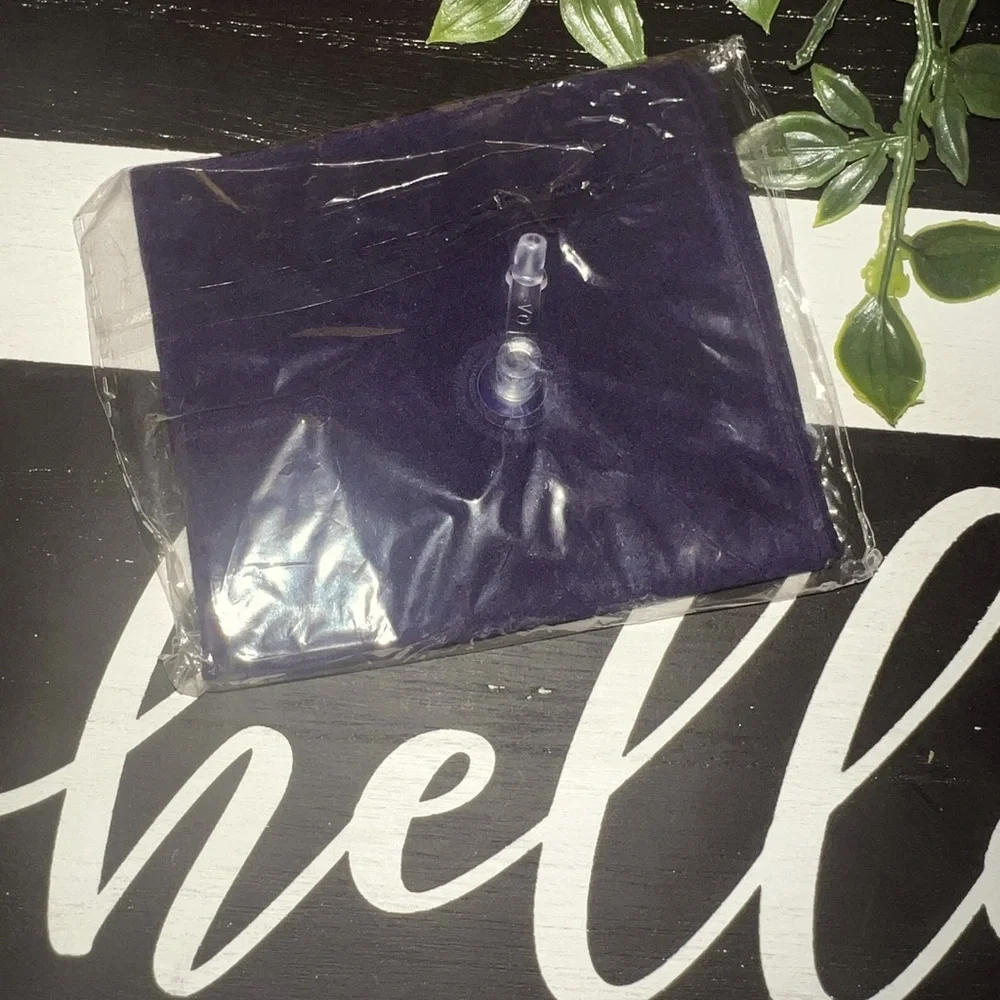 NWT Blow Up Pillow for Camping or Travel